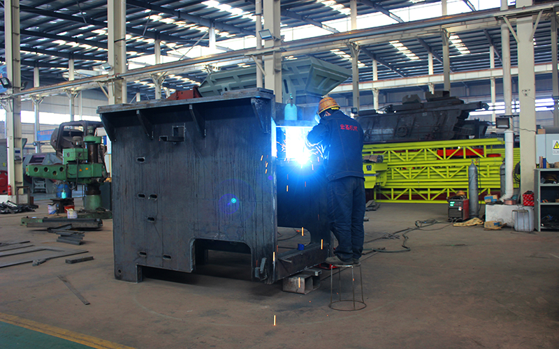 إنتاج المعدات